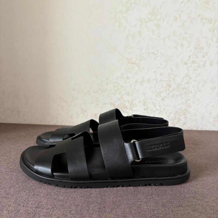 Hermes_Men_s_Sandals.jpg